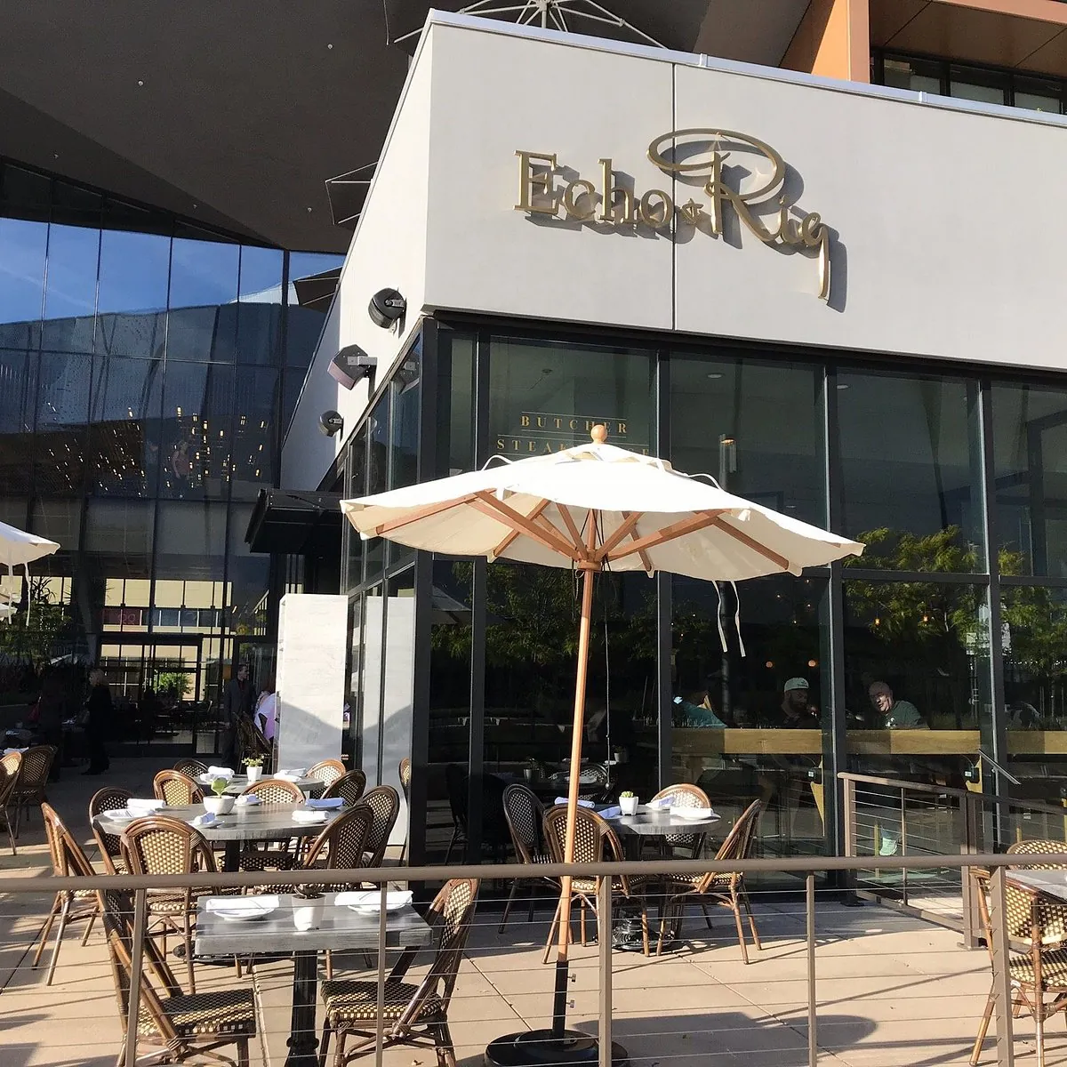Echo & Rig in Sacramento