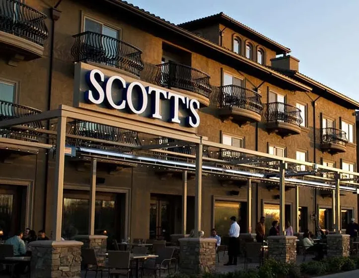 Scott's Seafood on the River in Sacramento